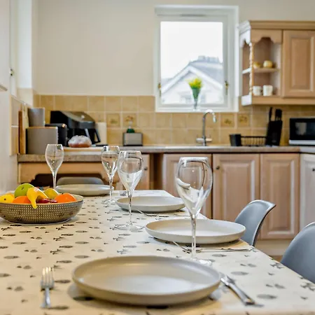 2 Bed In Oc-sz579 Ferienhaus *