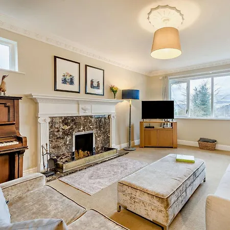 2 Bed In Oc-sz579 * Windermere